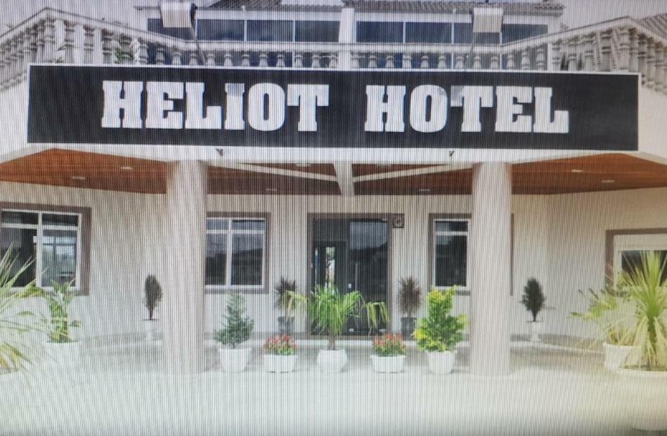 Heliot Hotel คามากวน ภายนอก รูปภาพ